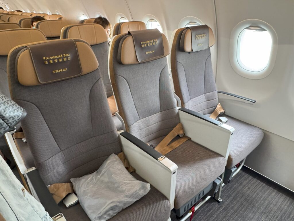 スターラックス航空機内(エコノミークラス)