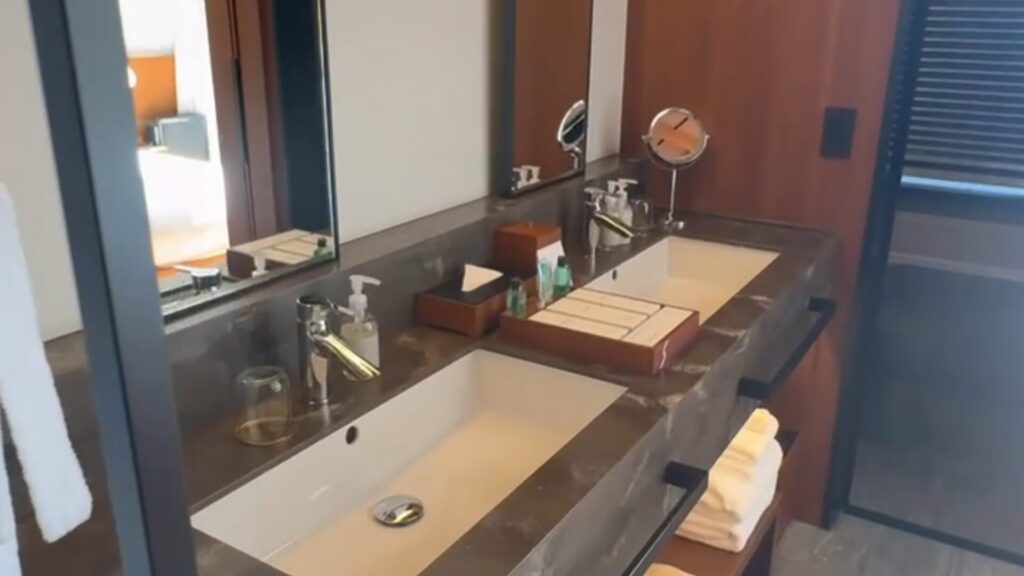ワンフクオカホテルの洗面所