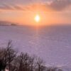 知床ウトロ漁協の夕日と流氷